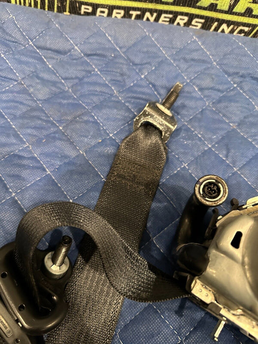 2020 2021 2022 FORD F250 F350 F450 PLATINUM REAR RIGHT LEFT SEATBELTS BLACK OEM