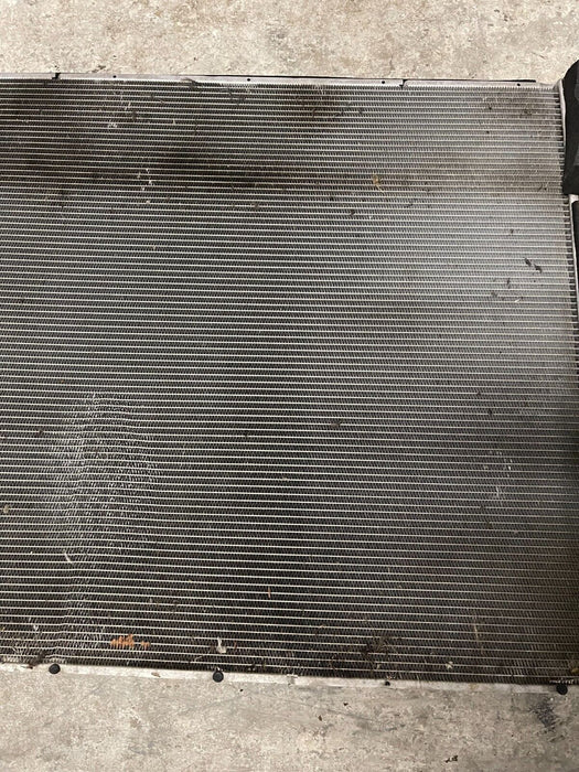 2017-2019 FORD F250 F350 6.7L DIESEL SUPERDUTY RADIATOR OEM *BENT*