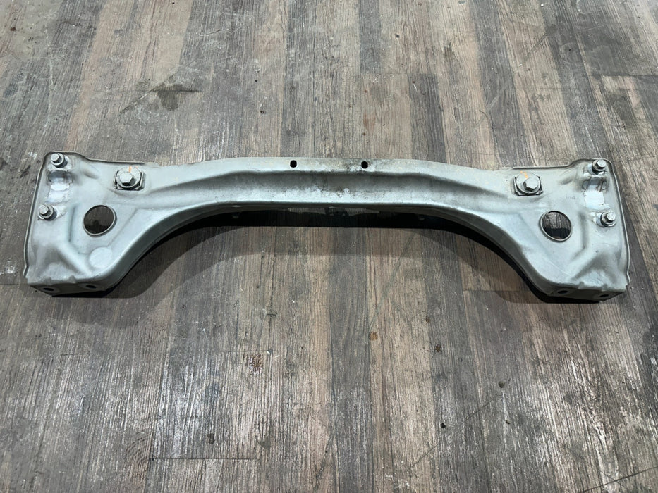 2014 PORSCHE 911 TURBO S R SUSPENSION SUBFRAME CROSSMEMBER BRACE OEM 99133126106