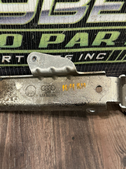 2021 AUDI R8 REAR PASSENGER RIGHT BRACKET OEM 4S8 863 584