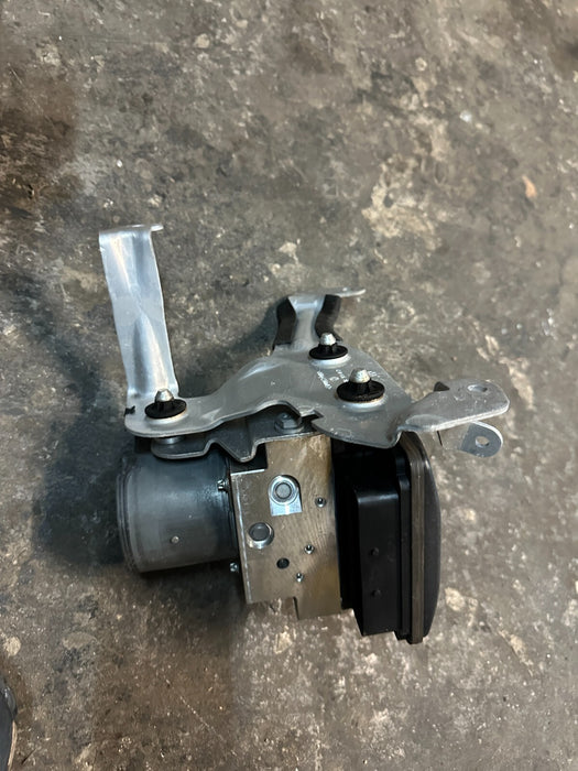 2021 AUDI R8 HURACAN ABS ANTI LOCK BRAKE PUMP MODULE OEM 4S0 907 379 J