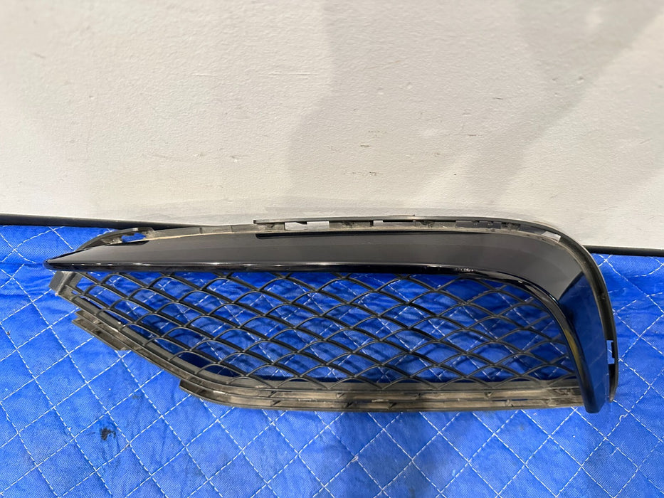 2017 MERCEDES-BENZ C63 AMG CONV FRONT BUMPER LEFT SIDE OUTER GRILLE TRIM OEM
