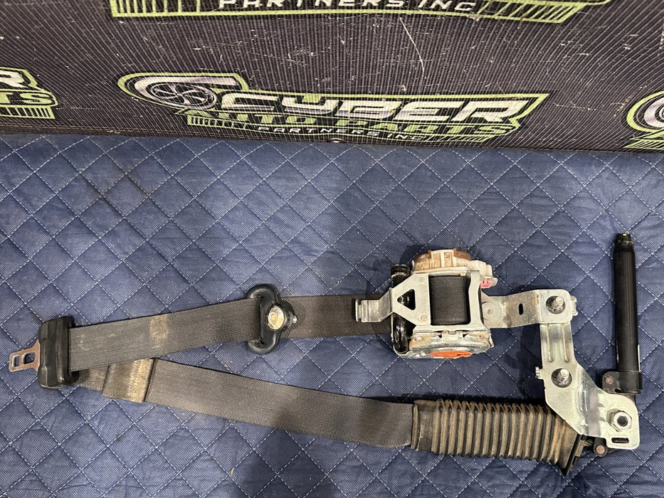 2018-2019 FORD F250 F350 F450 LARIAT FRONT DRIVER LEFT SEATBELT OEM