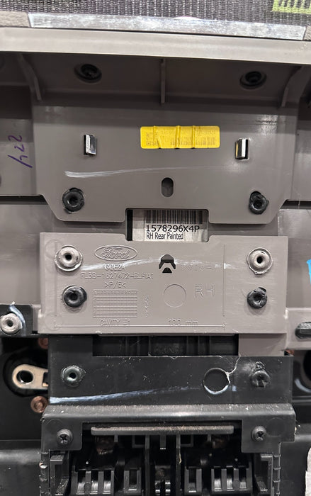 2017 FORD F250 F350 F450 XLT REAR PASSENGER RIGHT DOOR PANEL OEM *WEARS/READ*