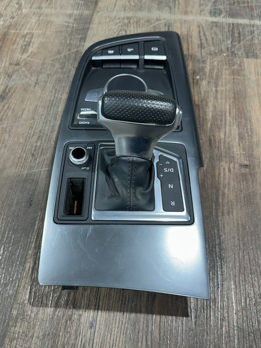 2017 AUDI R8 CENTER CONSOLE CONTROL BEZEL PANEL ASSEMBLY OEM *SCUFFS 12-15*