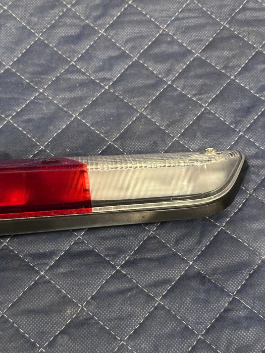 2017-2019 FORD F250 F350 REAR CAB THIRD BRAKE LIGHT W/ CAMERA & PIGTAIL OEM