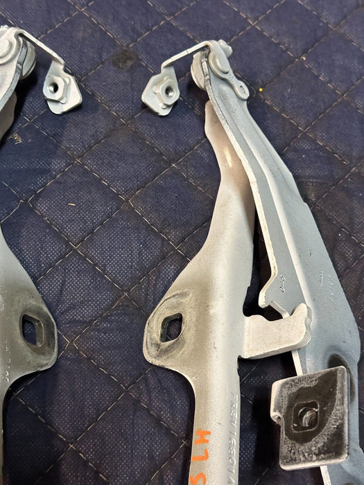 2016 FORD MUSTANG SHELBY GT350 LEFT RIGHT HOOD HINGE HINGES PAIR OEM FR3V16801AC