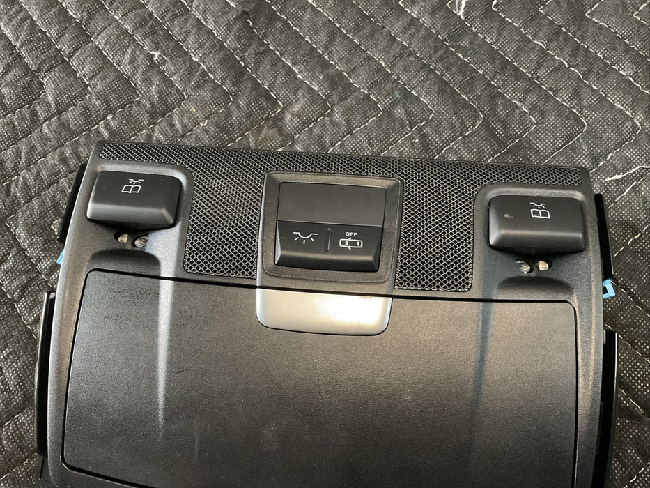 2017 MERCEDES-BENZ C63 AMG CABRIOLET MAP LAMP ASSEMBLY OEM 205-900-00-09-9051