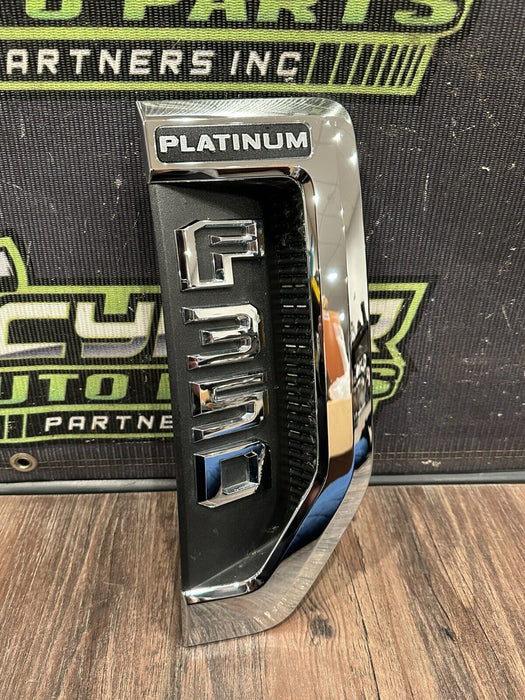 2017-2019 FORD F350 PLATINUM PASSENGER RIGHT CHROME FENDER EMBLEM OEM *RESIDUE