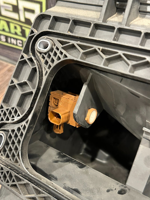 2017-18 AUDI R8 OUTLET INTAKE AIR DUCT MANIFOLD OEM 4S1 815 459