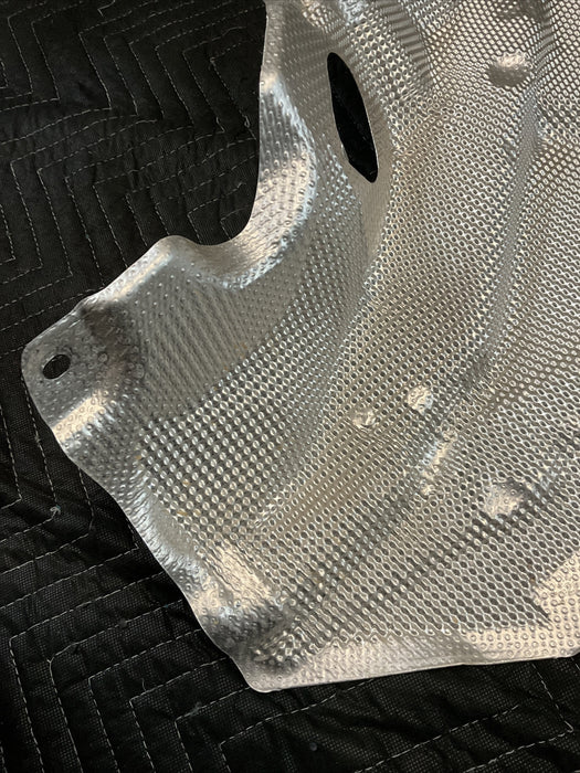 2017 MERCEDES C63 AMG OEM LEFT DRIVER HEAT SHIELD 205 682 11 71 A2056821171