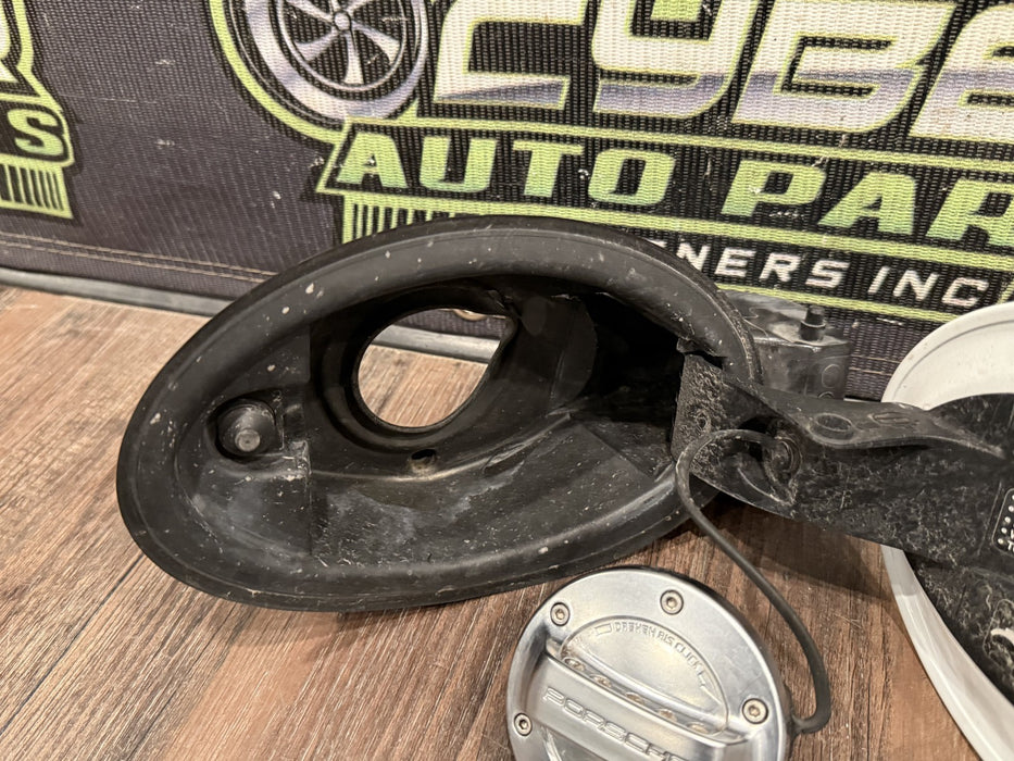 2014 PORSCHE 911 TURBO S 991 WHITE GAS FUEL LID CAP ASSEMBLY OEM