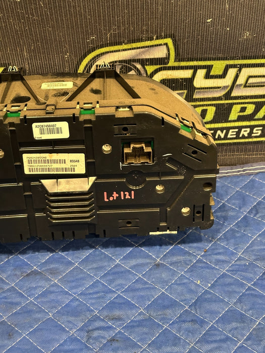 2015 DODGE RAM 2500 INSTRUMENT SPEEDOMETER GAUGE CLUSTER OEM