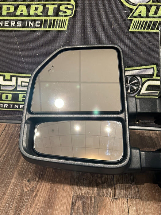2017-19 FORD F250 F350 F450 LEFT TOW MIRROR W CAMERA OEM *BURN DAMAGE/SCUFFS*