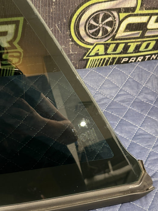 2015-2020 JAGUAR F-TYPE COUPE REAR LEFT DRIVER SIDE QUARTER WINDOW GLASS OEM