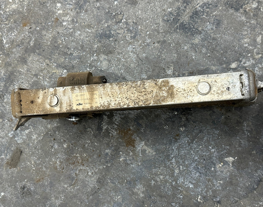 2012 2014 AUDI R8 ENGINE OIL COOLER 420 117 015 A ~BROKEN TAB~