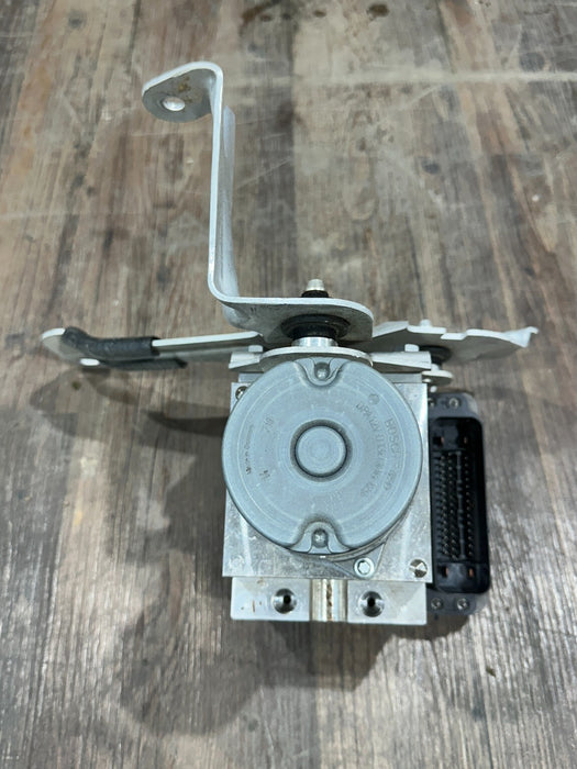 2017 AUDI R8 ABS ANTI LOCK BRAKE PUMP OEM 4S0 907 379 D