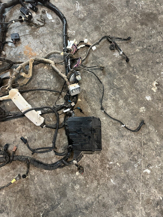 2016 2017 NISSAN TITAN XD OEM ENGINE BAY HARNESS 24012 EZ14A