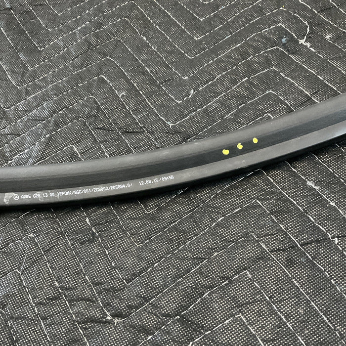 2017 MERCEDES AMG C63 FRONT BUMPER RUBBER SEAL  A205628 13 00 OEM