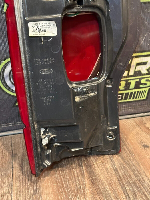 2020 2021 2022 FORD F250 F350 F450 DRIVER LH PLATINUM LARIAT LED TAIL LIGHT OEM