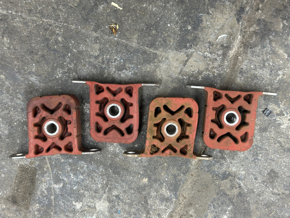 2014 AUDI R8 REAR MUFFLER EXHAUST SYSTEM HANGER BRACKETS (4) 420 251 305