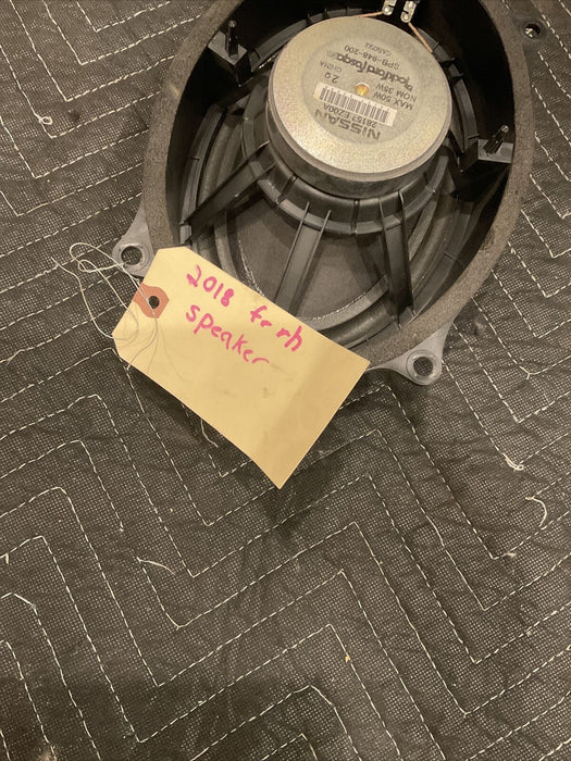 2016 NISSAN TITAN XD CREW FRONT RIGHT DOOR SPEAKER 28157-EZ00A OEM