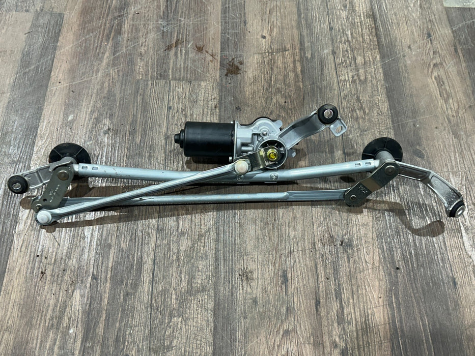 2013 NISSAN 370Z FRONT WINDSHIELD WIPER MOTOR ASSEMBLY OEM