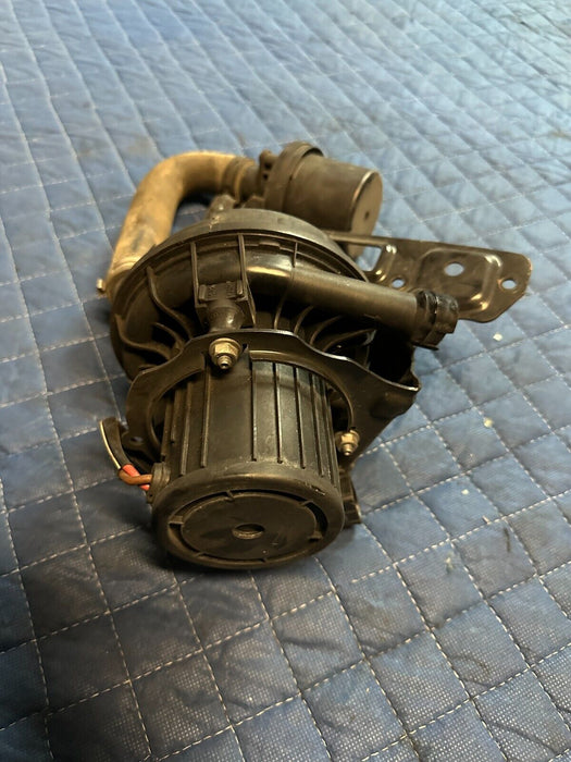 2014 AUDI R8 V10 OEM SECONDARY AIR PUMP