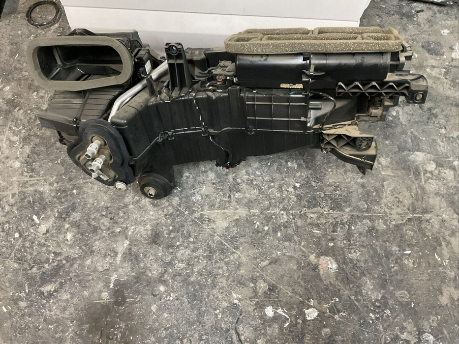 2017-2019 FORD F250 F350 DIESEL 6.7L HEATER CORE BOX HVAC OEM GL3H-19B555-FV