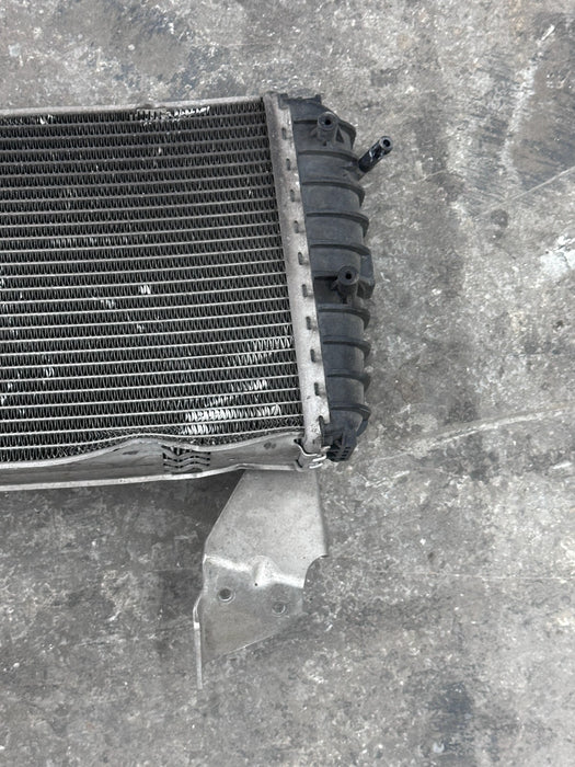 2021 AUDI R8 5.2L V10 REAR RIGHT RADIATOR OEM *DAMAGES/READ*