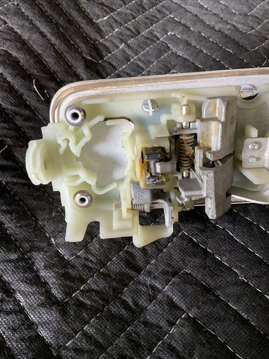 2017 2018 FORD F250 F350 F450 PLATINUM REAR RIGHT DOOR HANDLE PEARL WHITE OEM