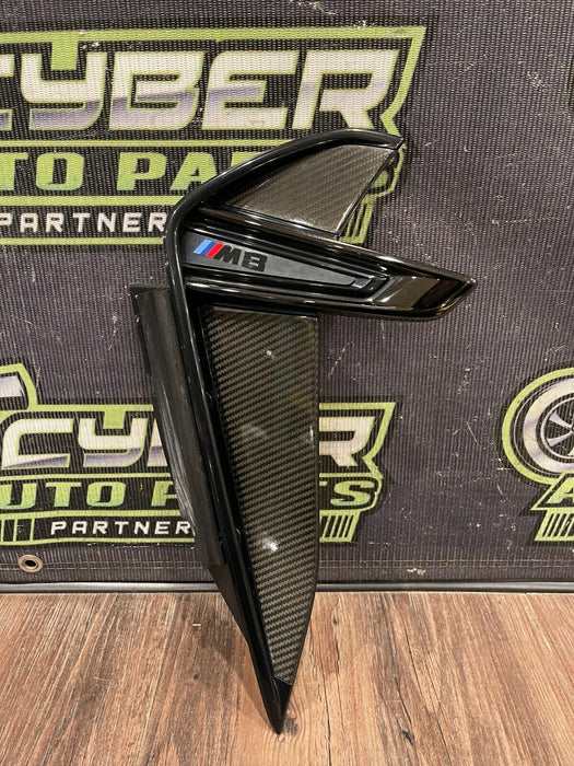 2020 BMW M8 COMP F93 FRONT DRIVER LEFT CARBON FIBER FENDER VENT TRIM OEM *READ*