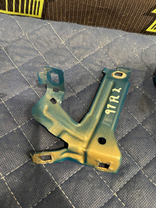 2015-2020 BMW M4 F82 FRONT LEFT FENDER MOUNTING BRACKETS (3) 41 35 8 055 703