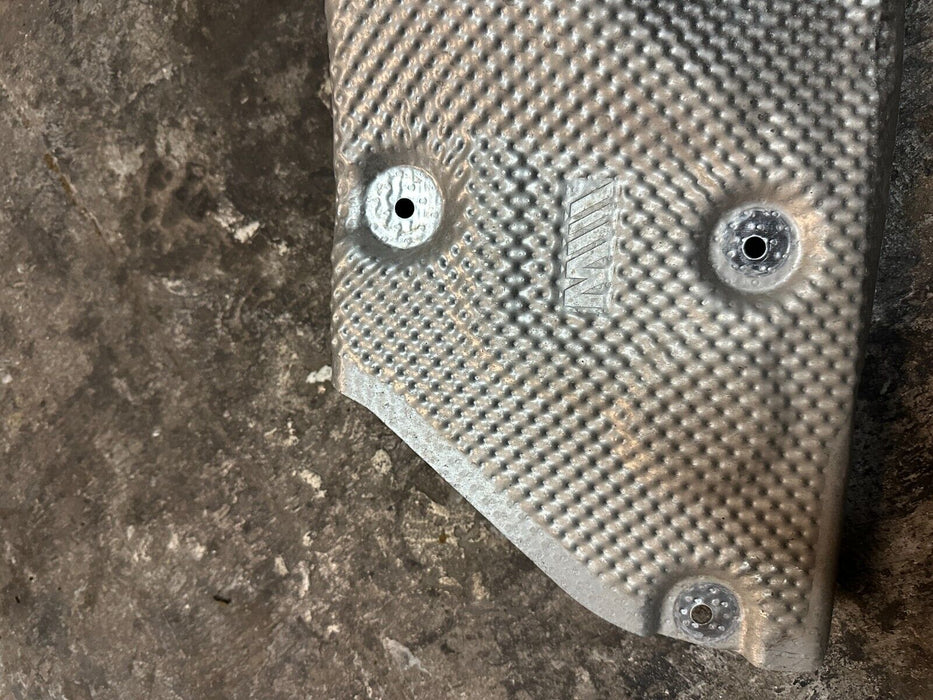 2020 BMW M4 F82 EXHAUST HEAT INSULATION SHIELD COVER OEM 07 8056140 078056140