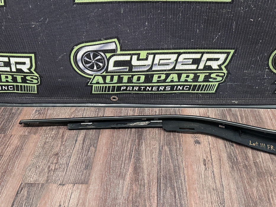 2017-2019 FORD F250 F350 F450 FRONT RIGHT CHROME DOOR WINDOW BELT OEM