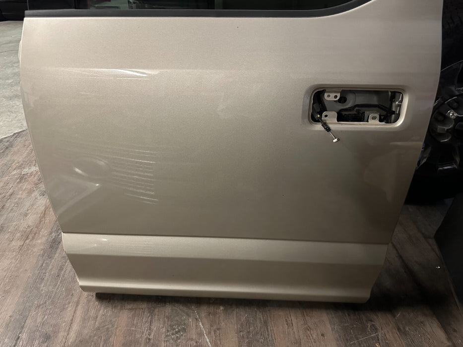 2017-2019 FORD F250 F350 F450 LARIAT WHITE GOLD (GN) REAR DRIVER LEFT DOOR OEM