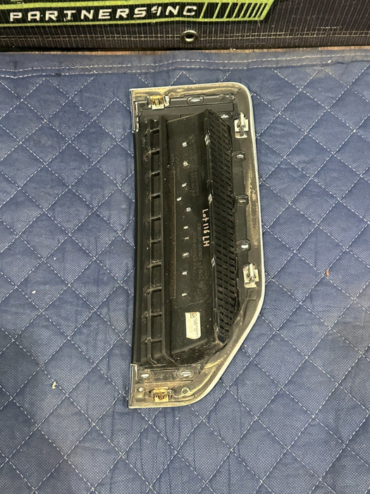 2017-2019 FORD F350 KING RANCH FRONT LEFT FENDER EMBLEM BADGE OEM