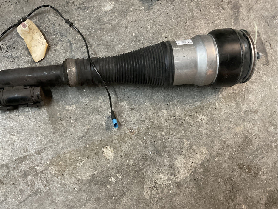 2014 MERCEDES S550 W222 REAR RIGHT AIR SUSPENSION SHOCK STRUT OEM