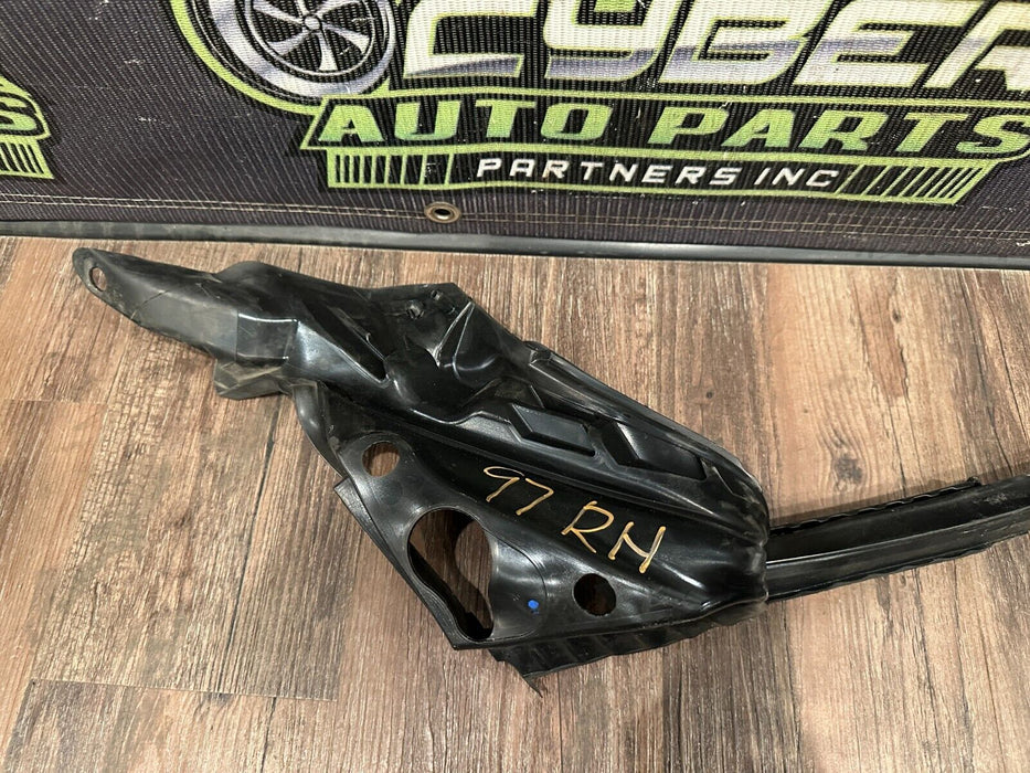 2020 BMW M4 F82 FRONT RIGHT DOOR MIRROR RUBBER SEAL OEM 7 279 778