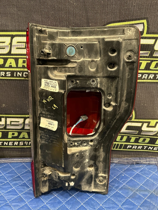 2017-2019 FORD F250 F350 F450 LEFT LED TAIL LIGHT OEM *FOR PARTS USE ONLY!!*