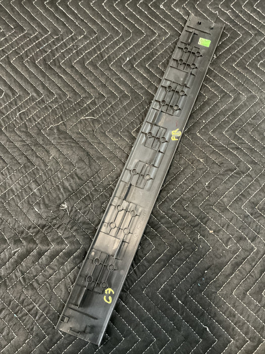 2016-2019 NISSAN TITAN FRONT RIGHT KICK PLATE DOOR SILL OEM
