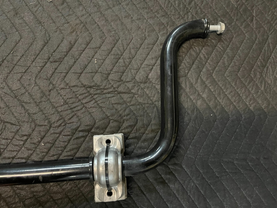 2018 AUDI R8 V10 FRONT SWAY BAR STABILIZER OEM