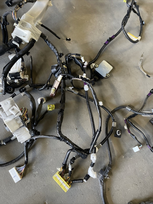 2014 TOYOTA PRIUS V BASE CHASSIS MAIN BODY FLOOR HARNESS OEM