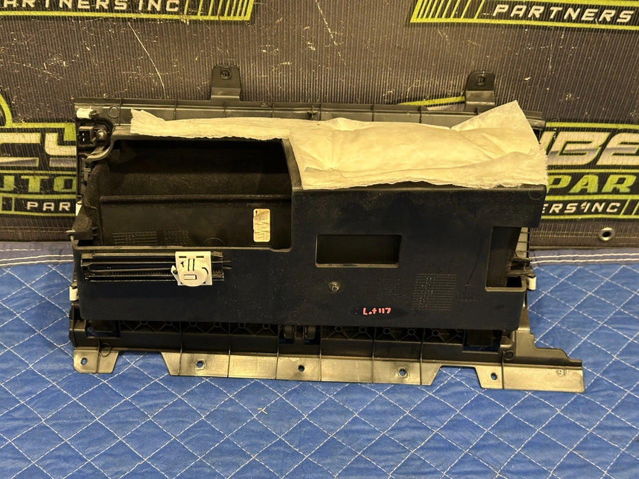2021 RAM 2500 LARAMIE GLOVE BOX STORAGE COMPARTMENT ASSEMBLY OEM