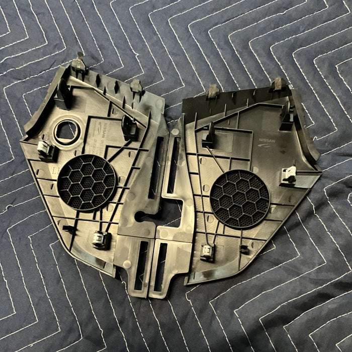 2016 NISSAN TITAN XD DASHBOARD SPEAKER COVER SET