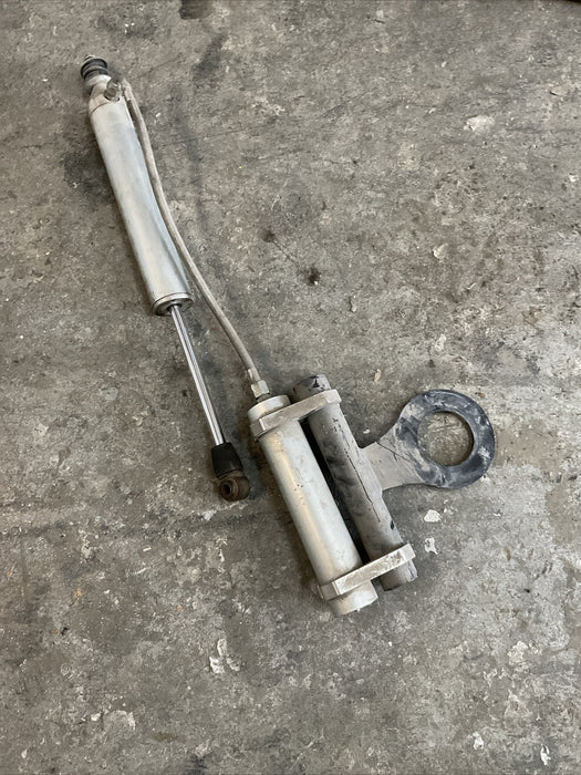 2018 FORD F350 FRONT AFTERMARKET STRYKER 4 INCH SHOCK STRUT W/ DUAL RESERVOIR