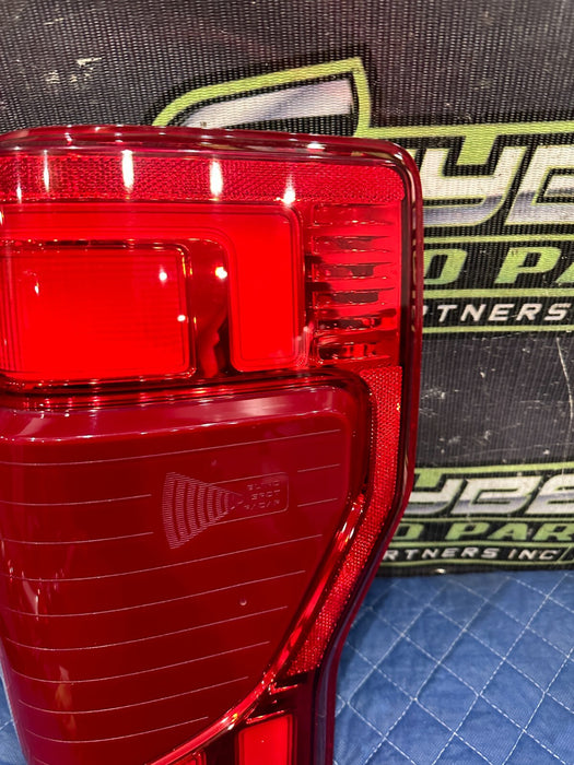 2020- 2022 FORD F250 F350 F450 PASSENGER RIGHT BLISS LED TAIL LIGHT OEM ~MINT~