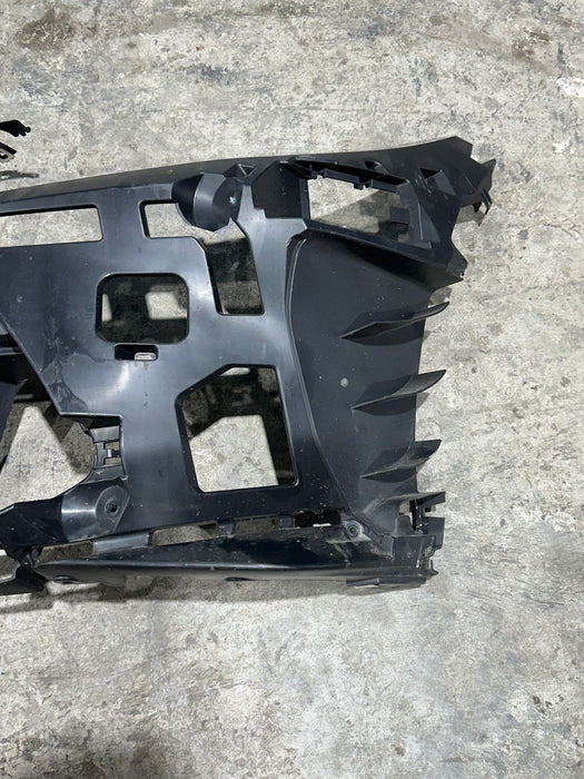 2024 BMW M3 M4 G80 G82 FRONT BUMPER LEFT RETAINER BRACKET OEM 51118069415