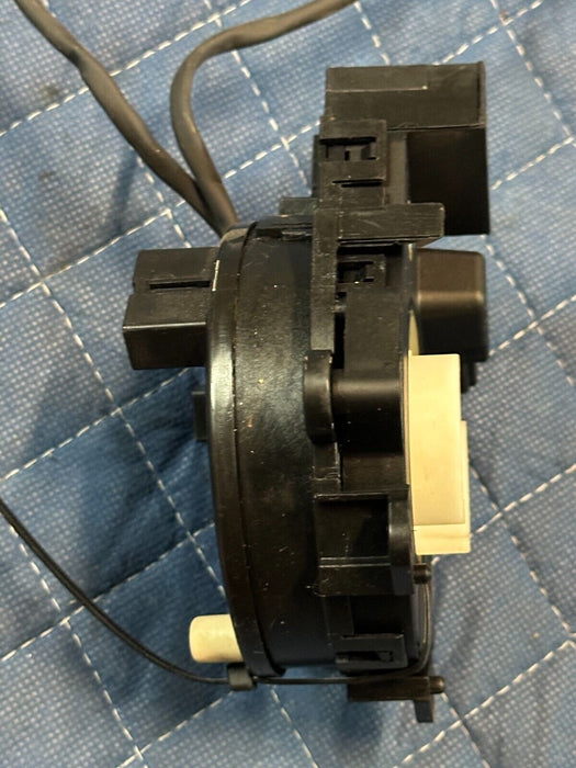 2016-2019 NISSAN TITAN XD STEERING WHEEL CLOCK SPRING OEM