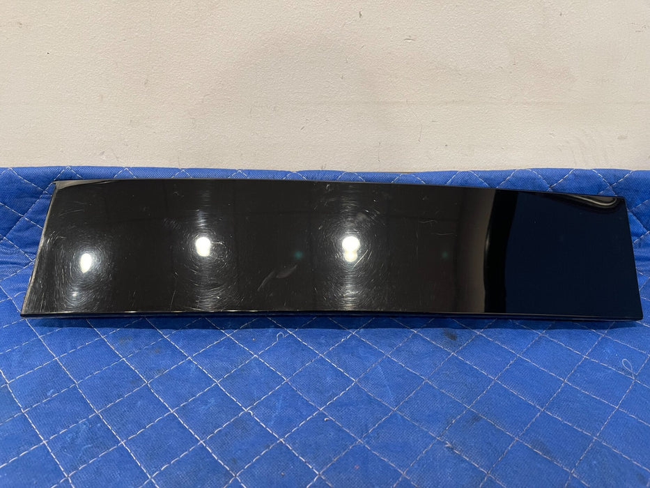 2017-2019 FORD F250 F350 FRONT RIGHT GLOSS BLACK B PILLAR DOOR TRIM OEM *SCRATCH